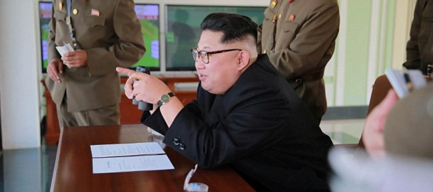 Kim Jong Un: “Sẽ ra lệnh bắn hỏa tiễn ngay ngày bầu cử ở Mỹ”