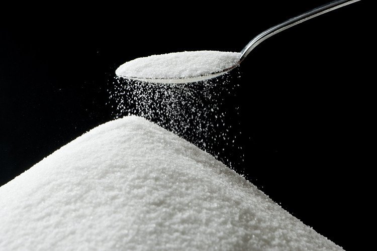 Aspartame, một loại hóa chất thay thế đường vô cùng độc hại thường có mặt trong các nước ngọt không đường. (Nguồn ảnh: FDA).